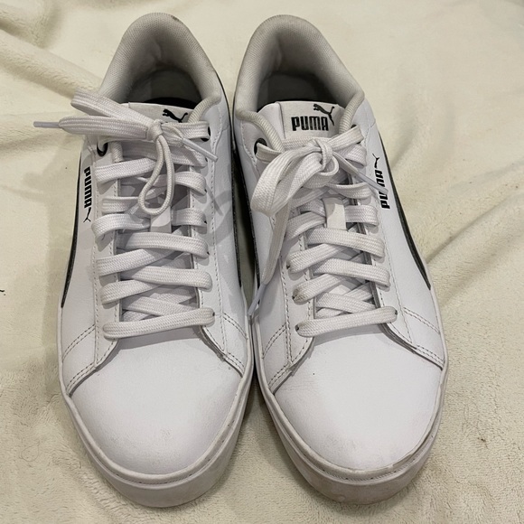 Puma Smash, great condition. Size 9.5 - Picture 2 of 7